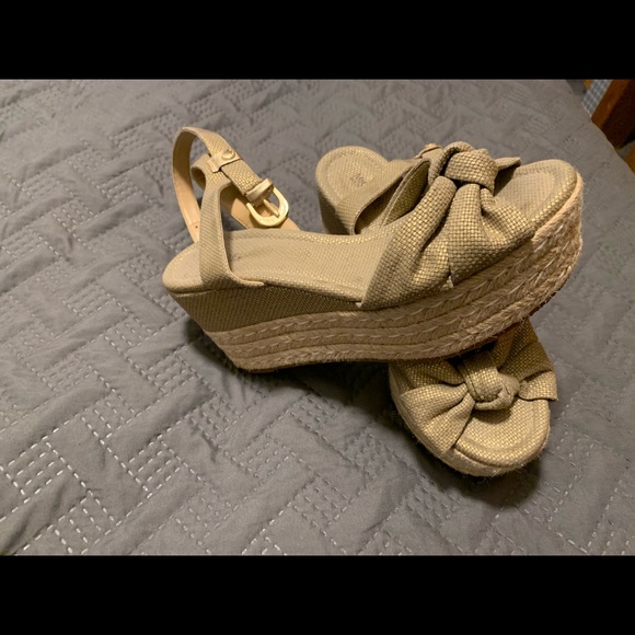 Michael kors wedge - Picture 3 of 4